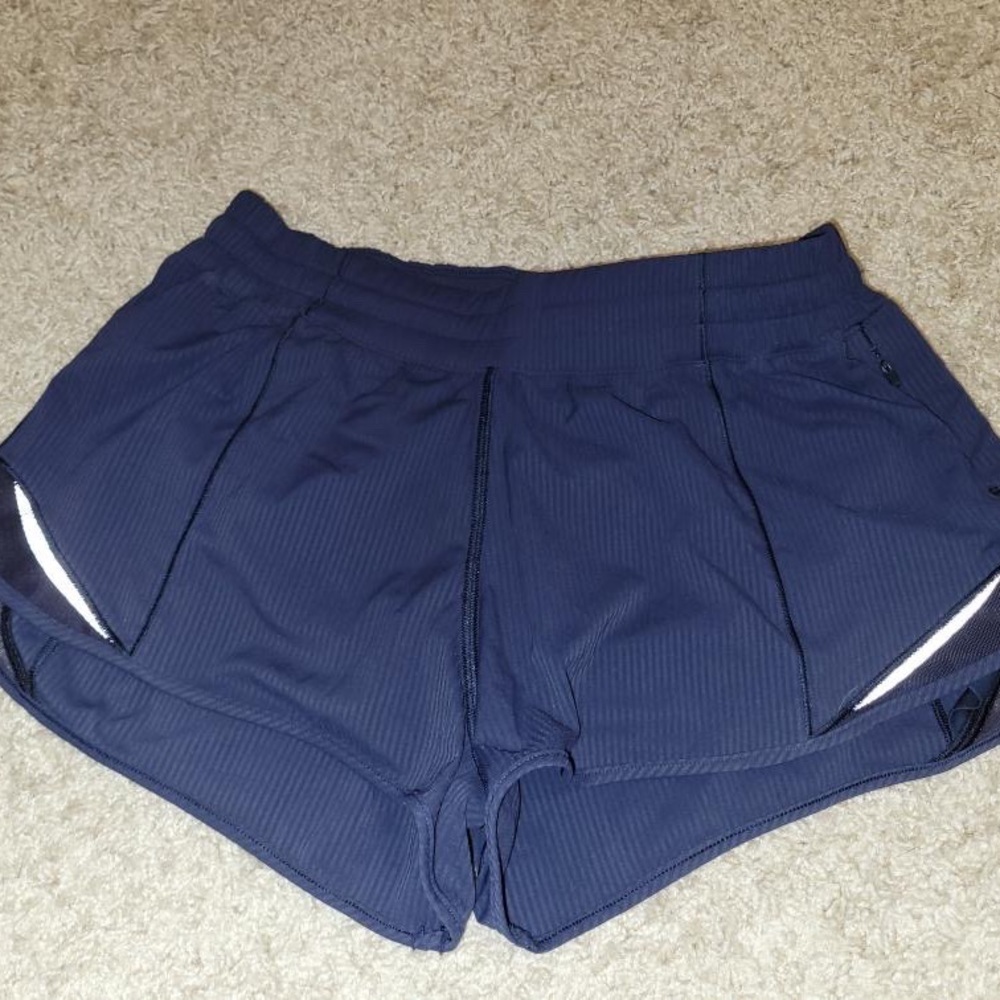 Lululemon Hotty Hot Short